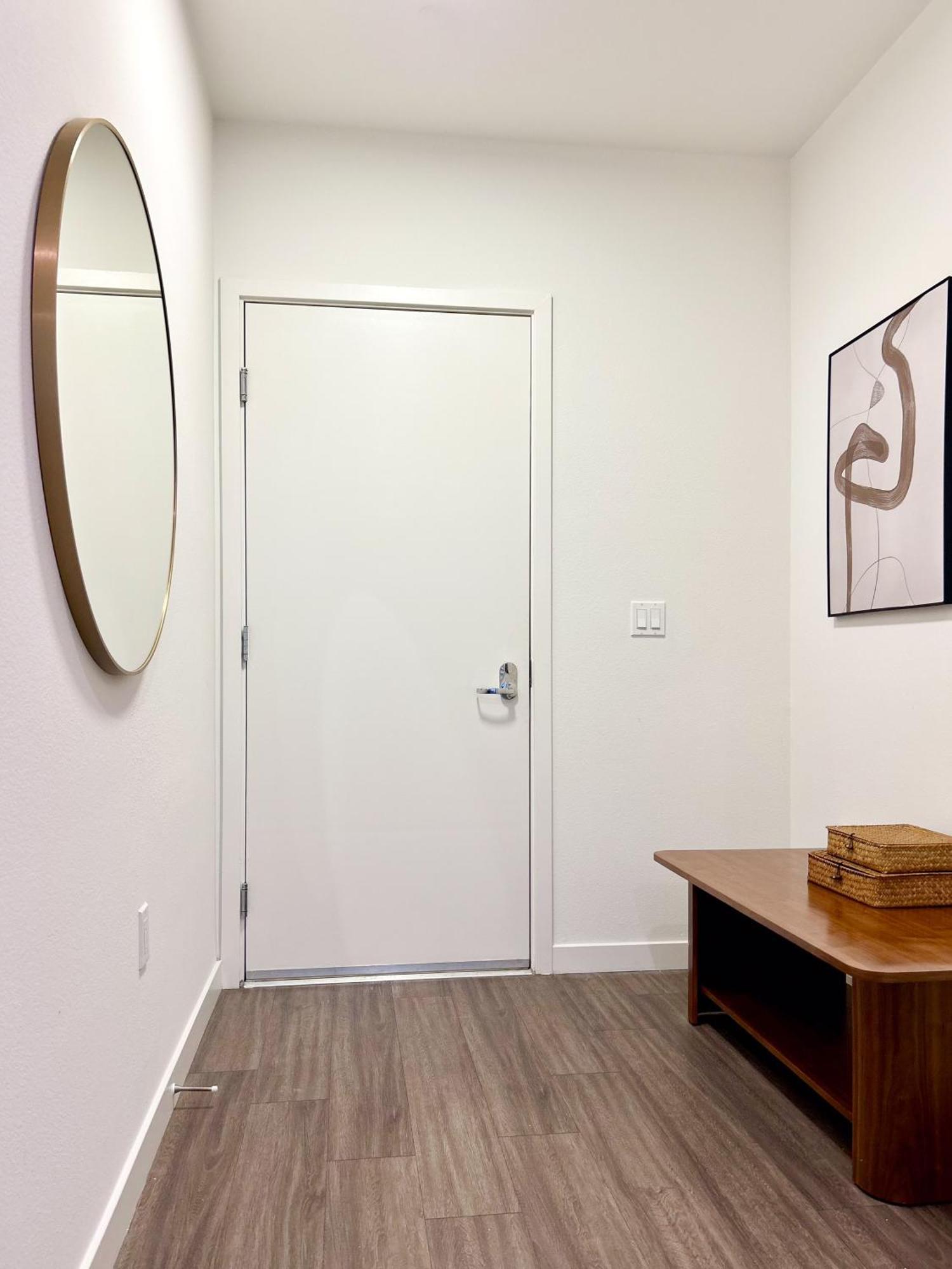 West Hollywood Gem 2-bedroom *